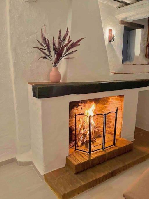 La Palmera. Casa Rural Con Piscina Privada. Benadalid Kültér fotó